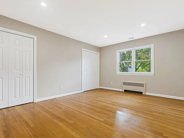 2nd bedroom with double closet