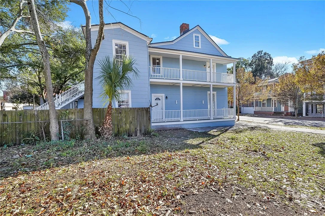2 bed, 1.0 bath, 900 sqft, $1,850 — Photo 2
