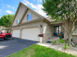 17449 Ava Ct, New Boston, MI 48164
