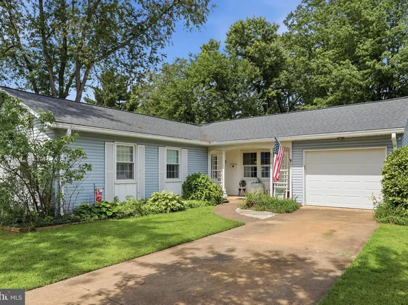 8916 Portner Ave, Manassas, VA 20110