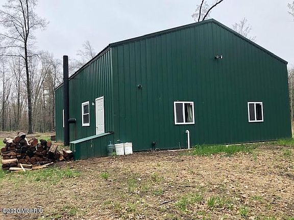 2nd image of 10275 N Us Highway 31