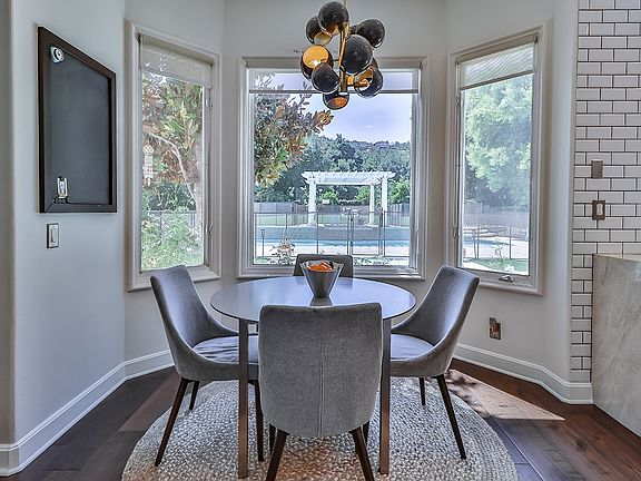 5th image of 31828 Saddletree Dr
