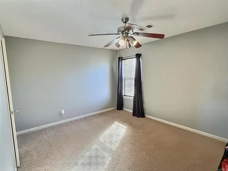12 Daytona Dr — Photo 20