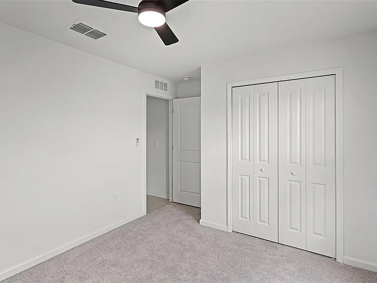 1993 Sarah St — Photo 14