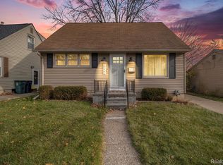 3522 Elmhurst Ave, Royal Oak, MI 48073
