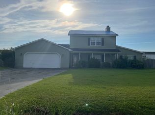 308 Mann St, Hubert, NC 28539