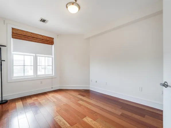 830 Monroe Street image 21 of 24