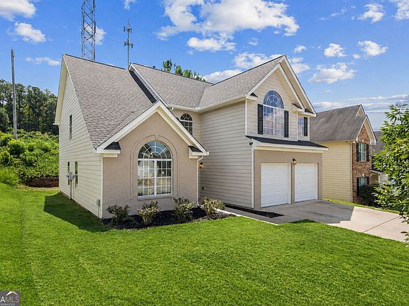 2nd image of 5654 Laurel Ridge Dr