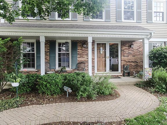 3rd image of 3850 Anjou Ln