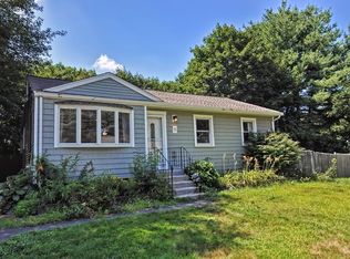 3 Carol Ln, Medway, MA 02053