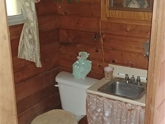 5th image of 8495 S Cascade Dr