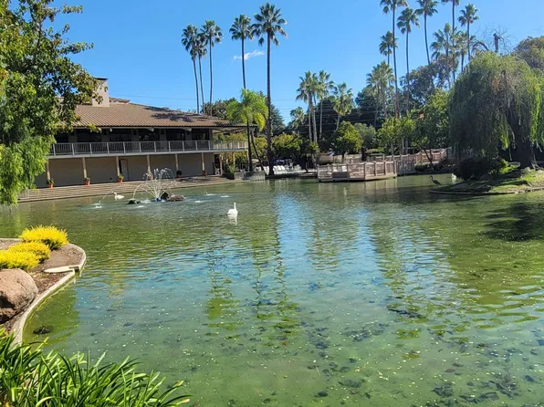 310 N Civic Dr APT 315, Walnut Creek, CA 94596