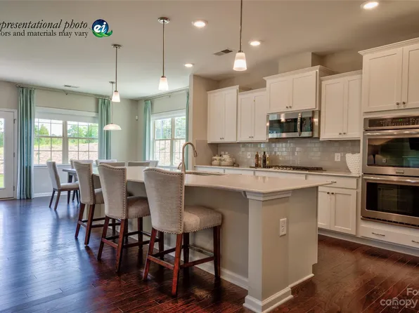 Lookout Shoals Dr #321, Fort Mill, SC 29715
