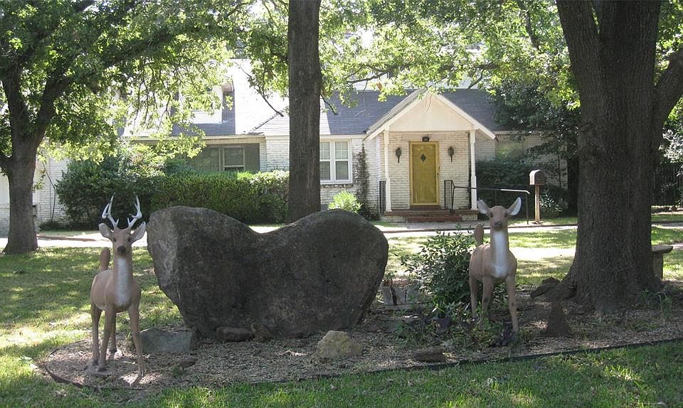 1st image of 1020 E Sherman Dr