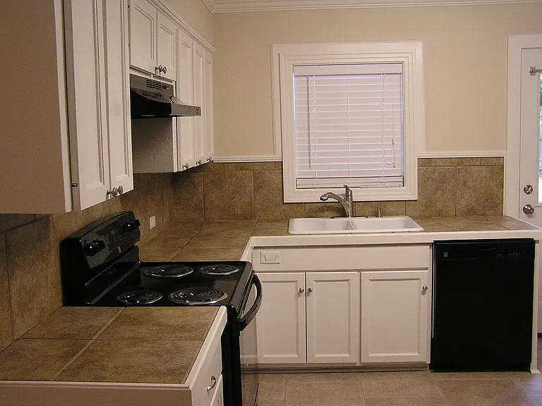 507 Eason Pl — Photo 5