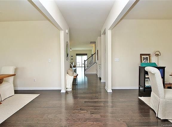 3rd image of 10510 Maggie May Ln