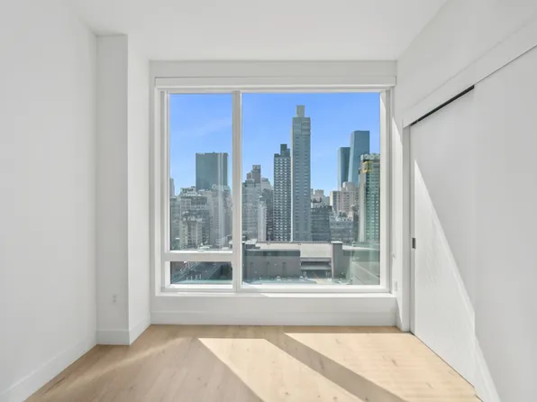 312 West 43rd Street image 11 of 35