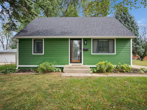 205 SW Arlan Dr, Ankeny, IA 50023