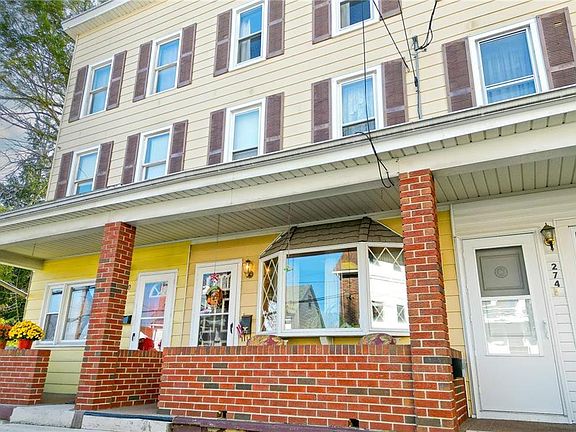 3rd image of 272 Van Gelder St