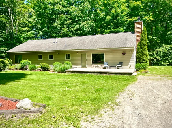 3595 Ann Arbor Rd, Lewiston, MI 49756