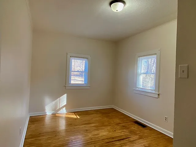729 Asbury Rd — Photo 12