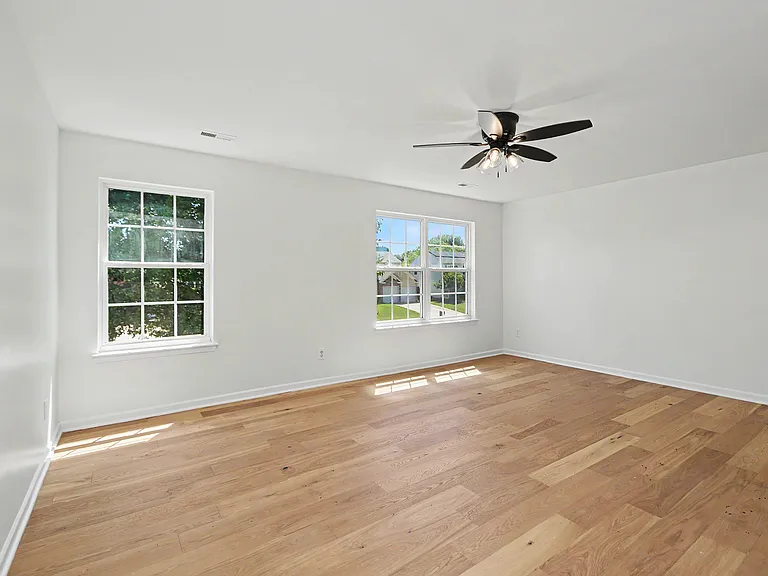 9819 Aventide Ln — Photo 23