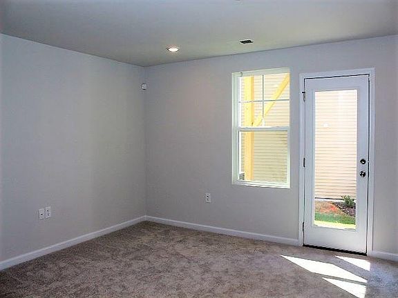 3rd image of 1079 Shoreside Dr