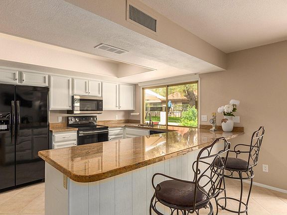 4th image of 8216 E Del Caverna Dr