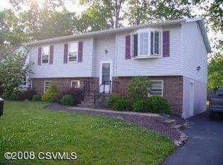 138 Florida Ln, Kulpmont, PA 17834