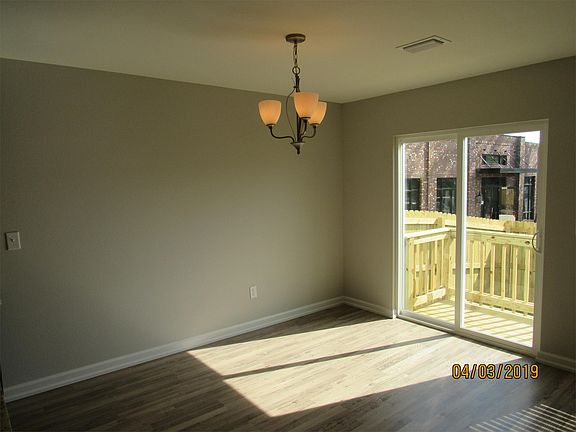2nd image of 202 Ellis Ave #1
