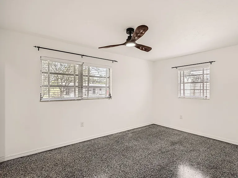 4608 S Shamrock Rd — Photo 25