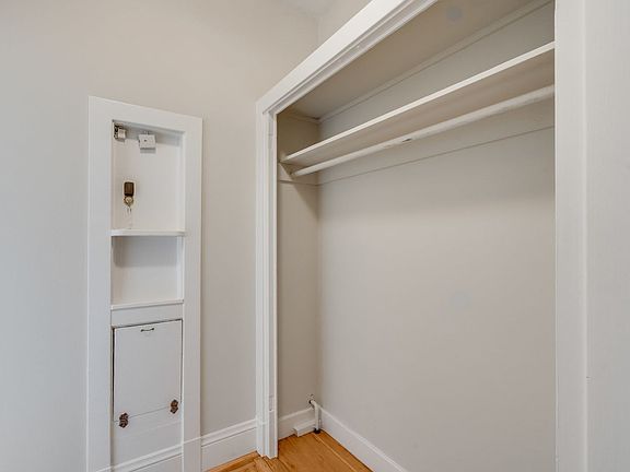 3rd image of 945 Larkin St APT 51
