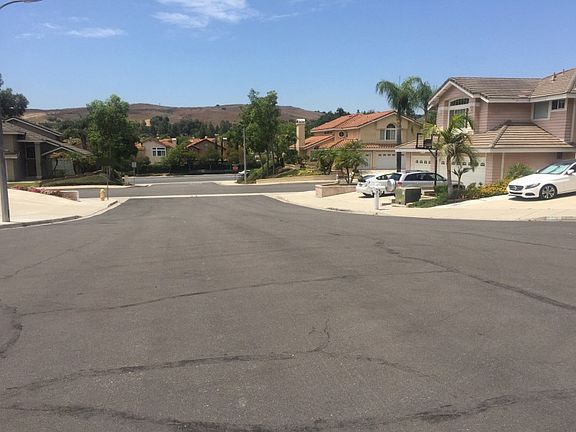 5th image of 2438 Sweet Water Ct