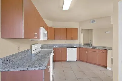 120 SW Peacock Blvd #101 — Photo 2