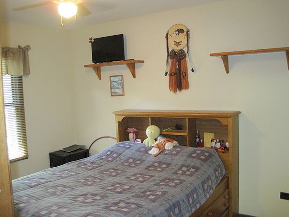 5th image of 37446 E Park Ln