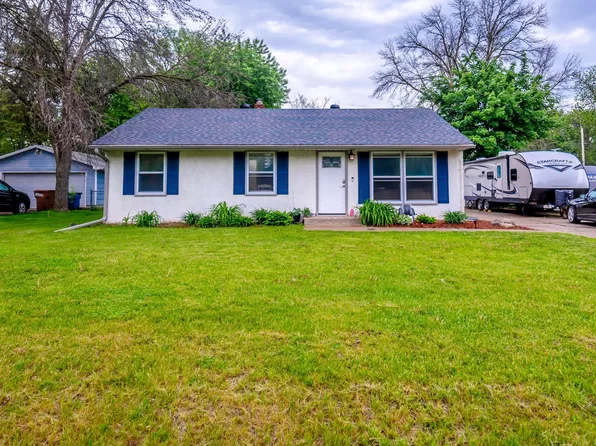 3664 White Bear Ave N, Saint Paul, MN 55110