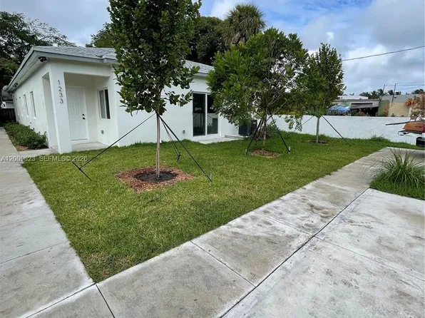 920 NW 81st St, Miami, FL 33150