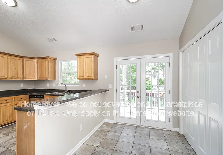 5037 Kens Ct — Photo 6