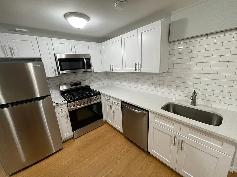 375 Orange St #4A — Photo 3