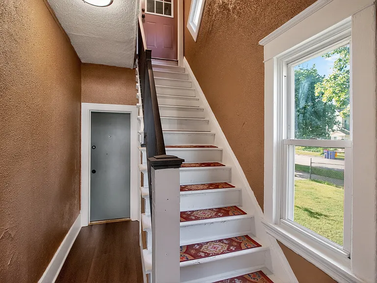700 Broadway Ave NW #2 — Photo 41