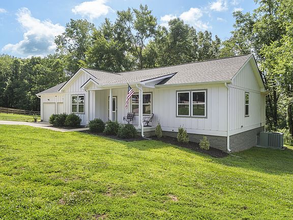 3rd image of 1505 E Piney Rd