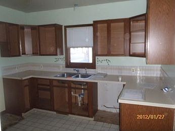 2nd image of 1012 Kensington Ave SW
