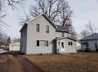 1016 Therbrook St, Chippewa Falls, WI 54729