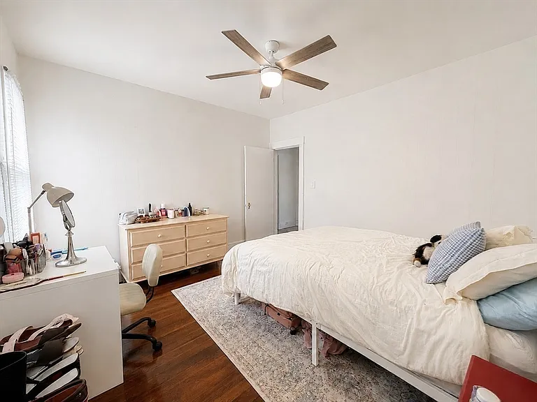 926 Main St #2 — Photo 18