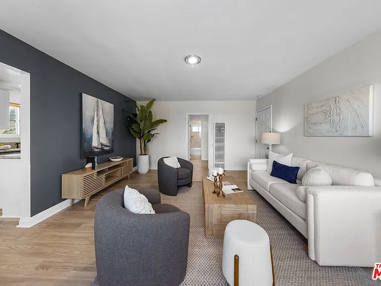 643 Pacific St #3 — Photo 6