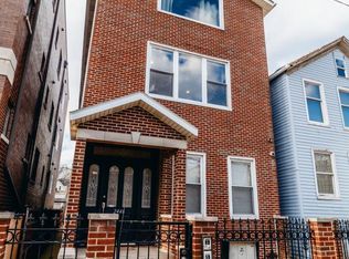 2446 W Bloomingdale Ave #1, Chicago, IL 60647