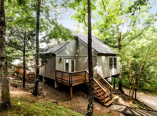 400 Whitetail Ln, La Follette, TN 37766