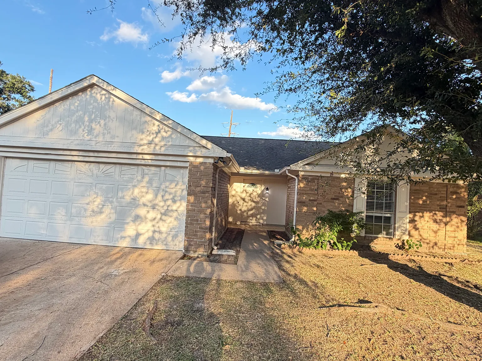 2602 Townhall Ln — Photo 3