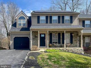 63 Mill Pond Dr, Lancaster, PA 17603