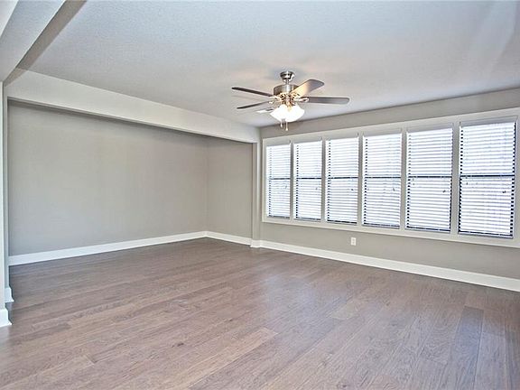 3rd image of 3 Bewdley Cir